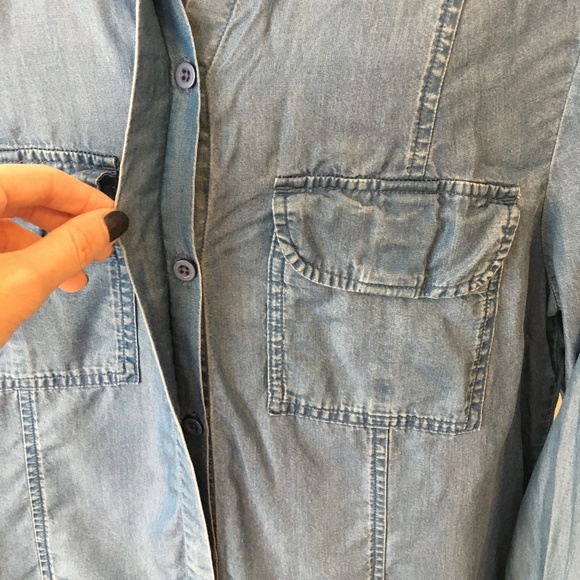 Willow & Clay Soft Chambray Button Up - Picture 2 of 6